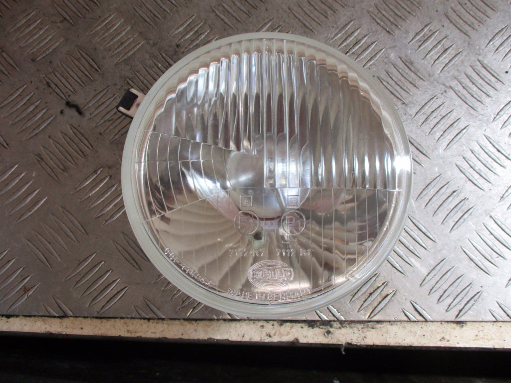 AUDI SEAT VOLKSWAGEN VW KIT HEADLIGHT HEADLAMP OUTER PILOT 001-116942 862941105