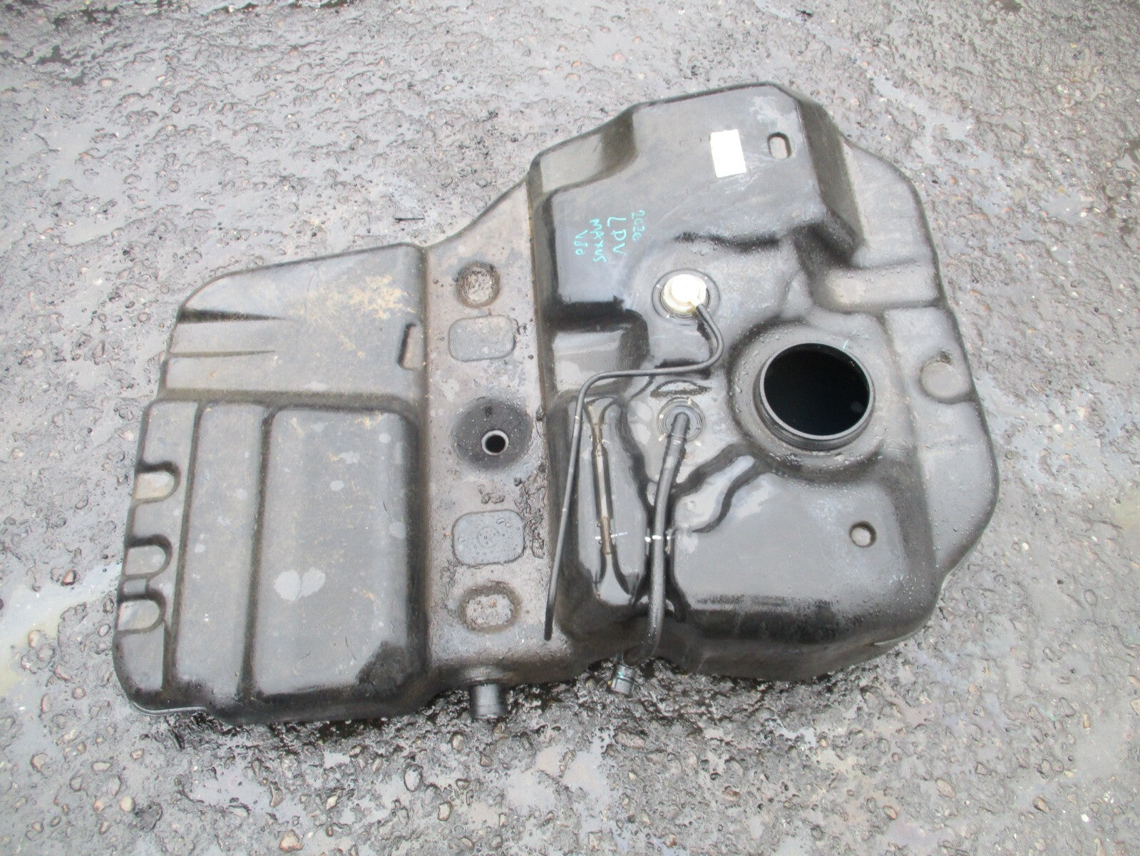 2020 SAIC LDV V80 2.5 DIESEL CDI FUEL STORAGE TANK