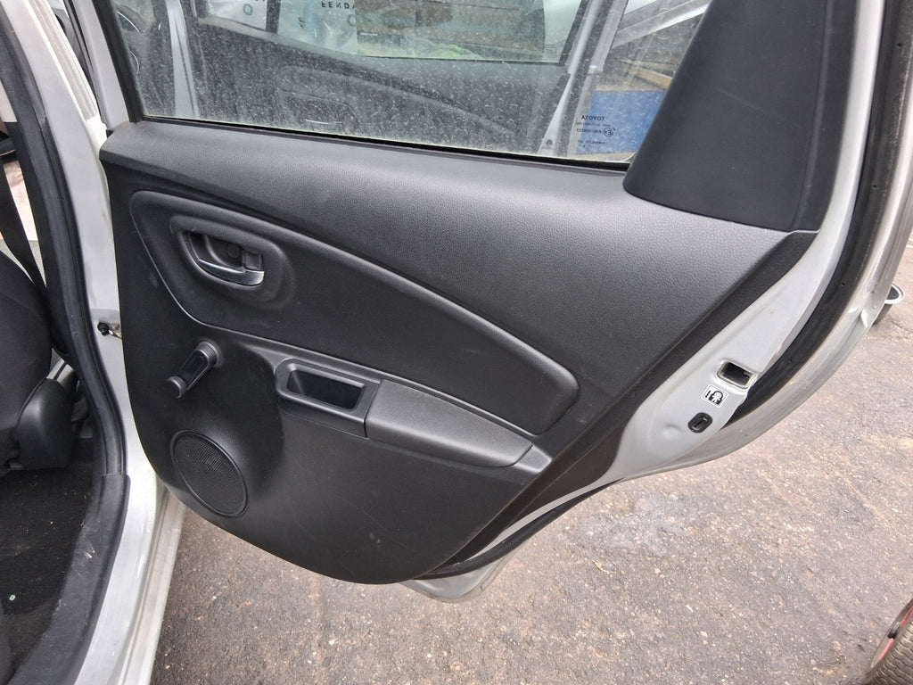 TOYOTA YARIS MK3 2019 OSR DRIVER SIDE REAR DOOR CARD PANEL