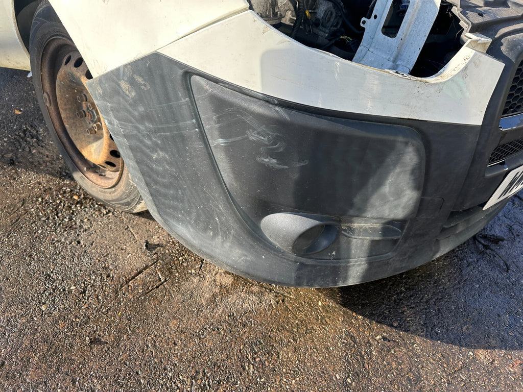 2014 FIAT DOBLO FRONT BUMPER COMPLETE WITH GRILL