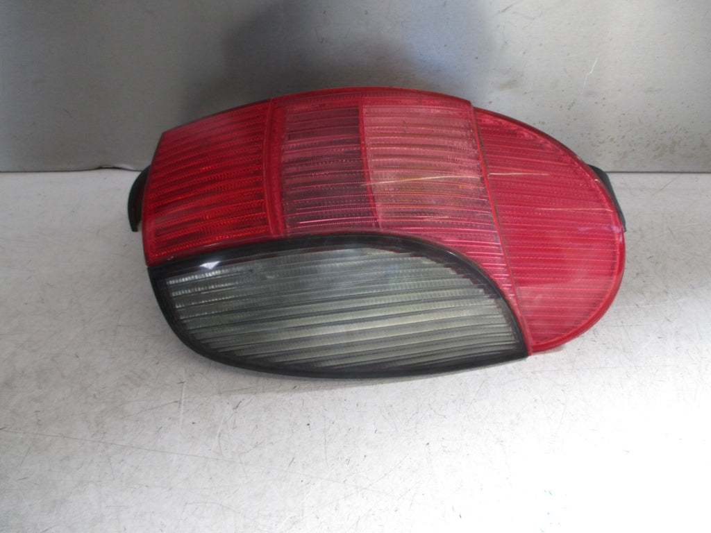 PEUGEOT 306 ESTATE 2001 OS DRIVER SIDE REAR LIGHT BACK LIGHT