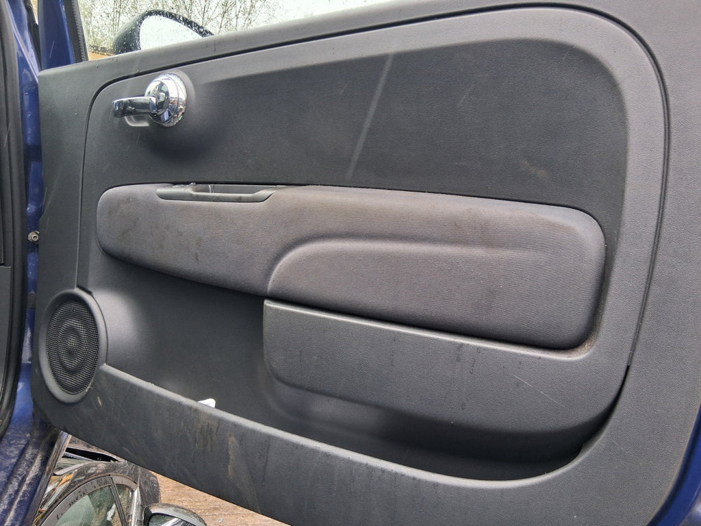 2010 FIAT 500 LOUNGE MK1 OS DRIVER SIDE RIGHT DOOR CARD PANEL