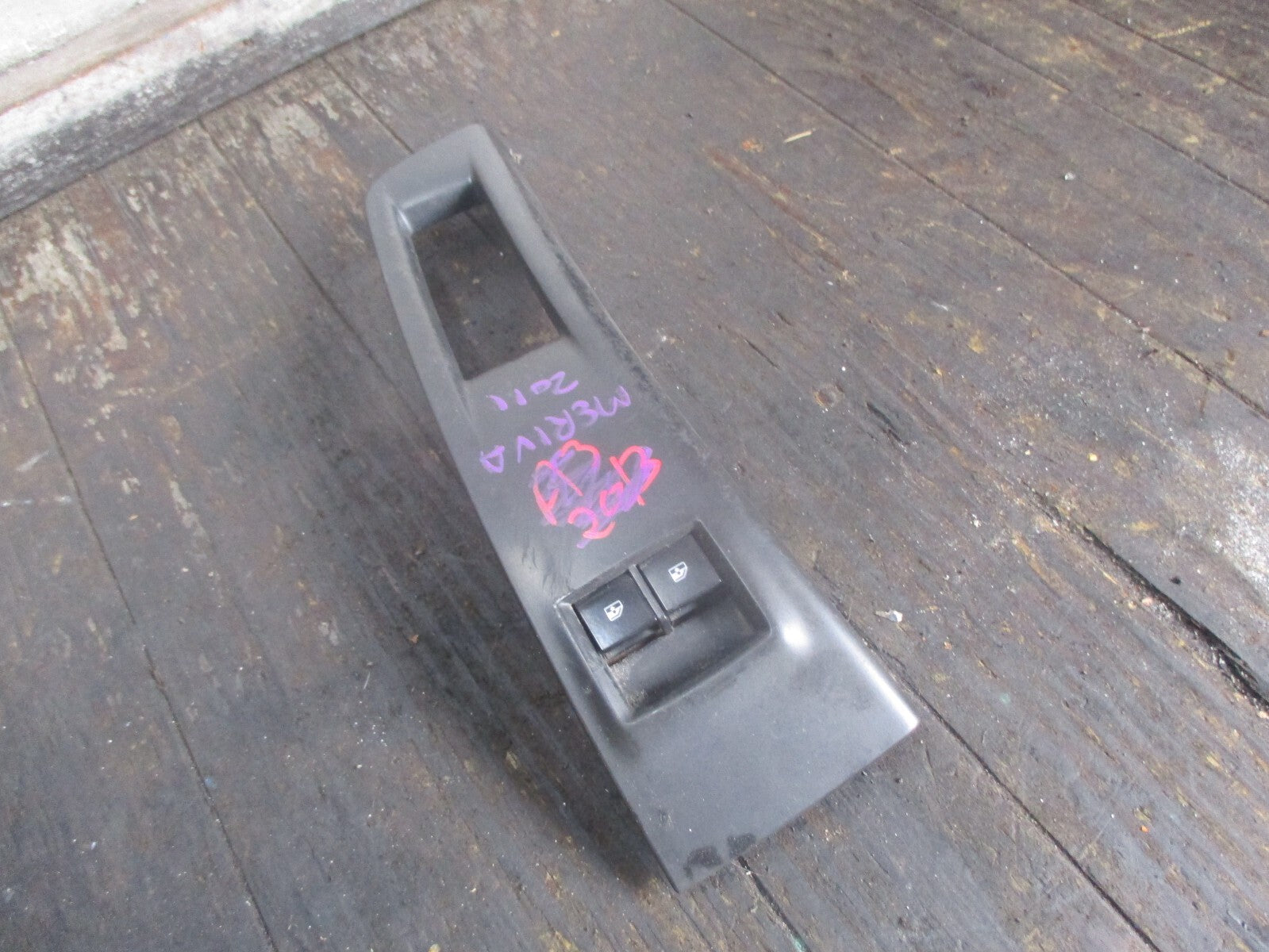 VAUXHALL MERIVA B 2011 OSF DRIVER SIDE FRONT WINDOW SWITCH 13305978