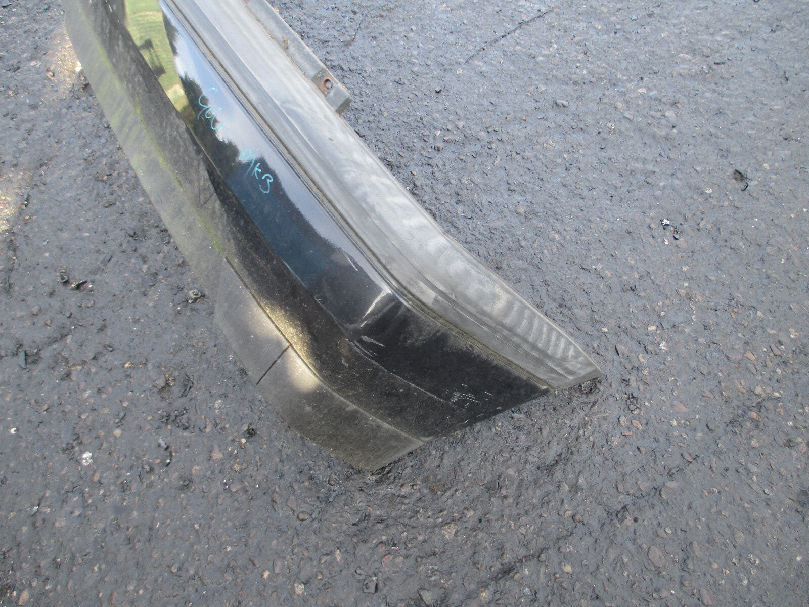 VW VOLKSWAGEN GOLF MK3 1993 REAR COMPLETE BUMPER BLACK