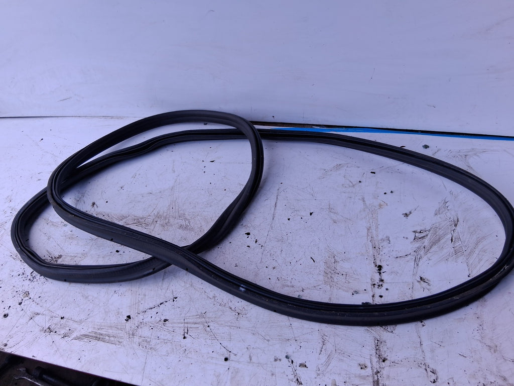 2024 AUDI A1 S LINE MK2 GB OSR DRIVER SIDE REAR LEFT DOOR RUBBER SEAL