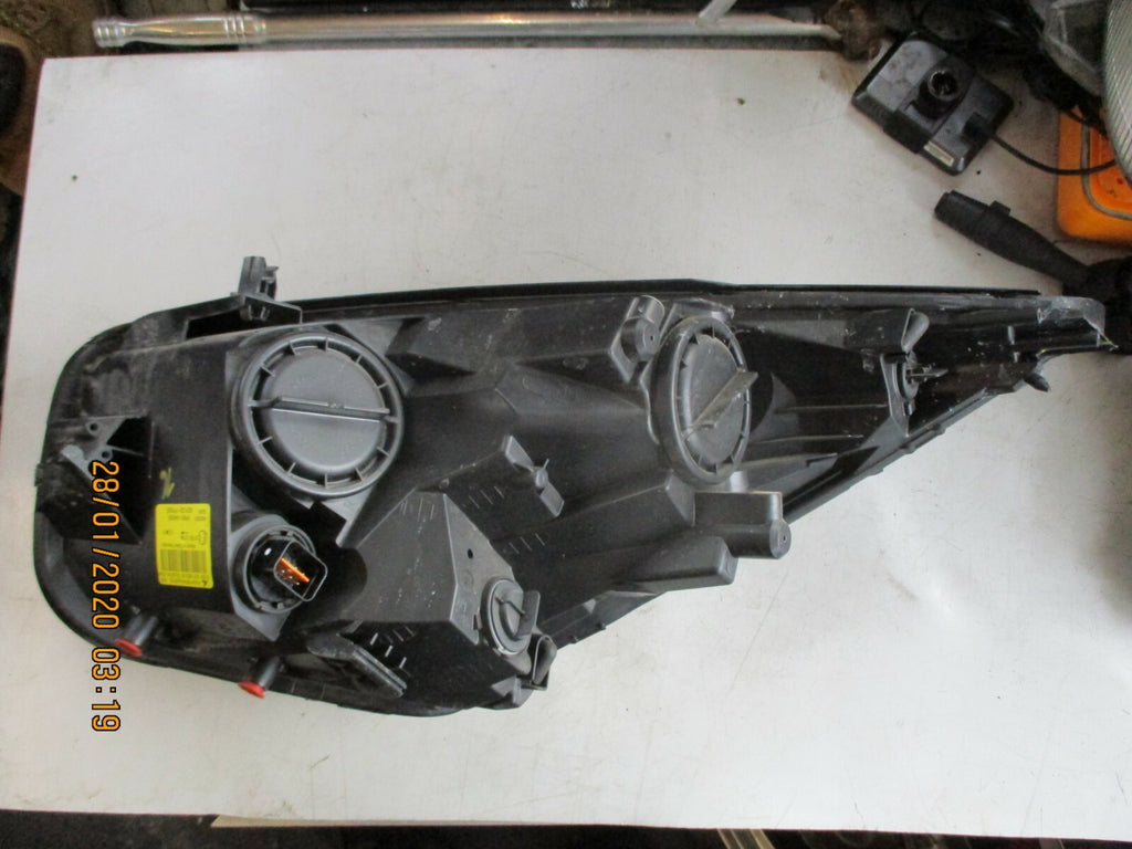 KIA VENGA MK1 2018 FACELIFT OS DRIVER SIDE HEADLIGHT HEADLAMP 1P92104000 DAMAGED