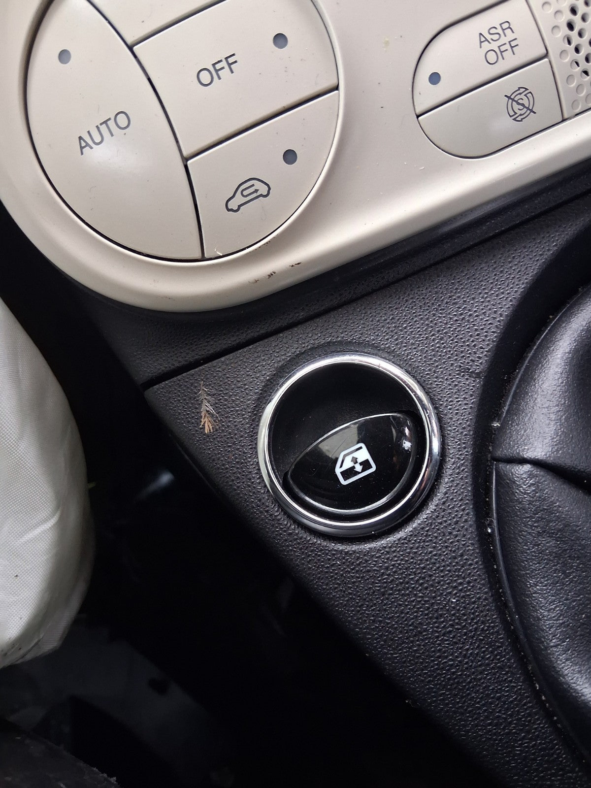 2023 FIAT 500 MHEV NSF PASSENGER SIDE FRONT LEFT WINDOW CONTROL SWITCH