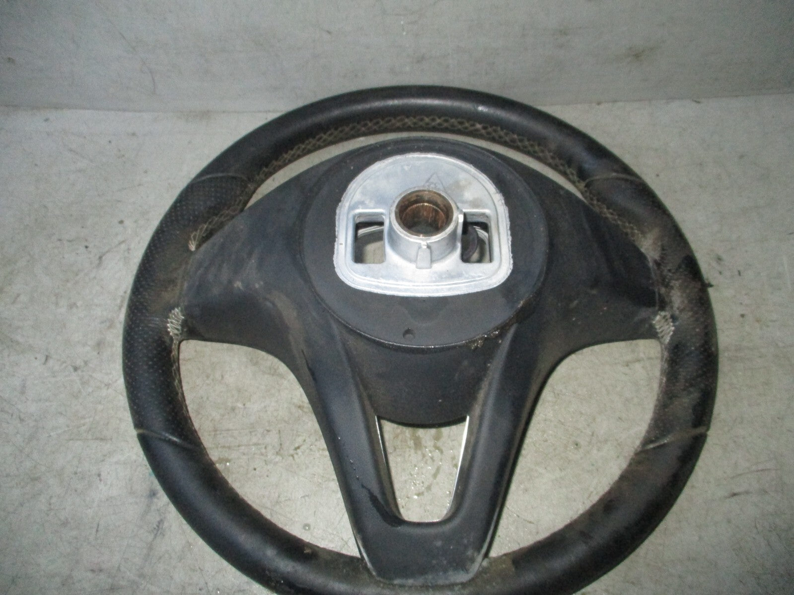 2018 MERCEDES BENZ A CLASS W176 LEATHER MULTIFUNCTION STEERING WHEEL A0014609403