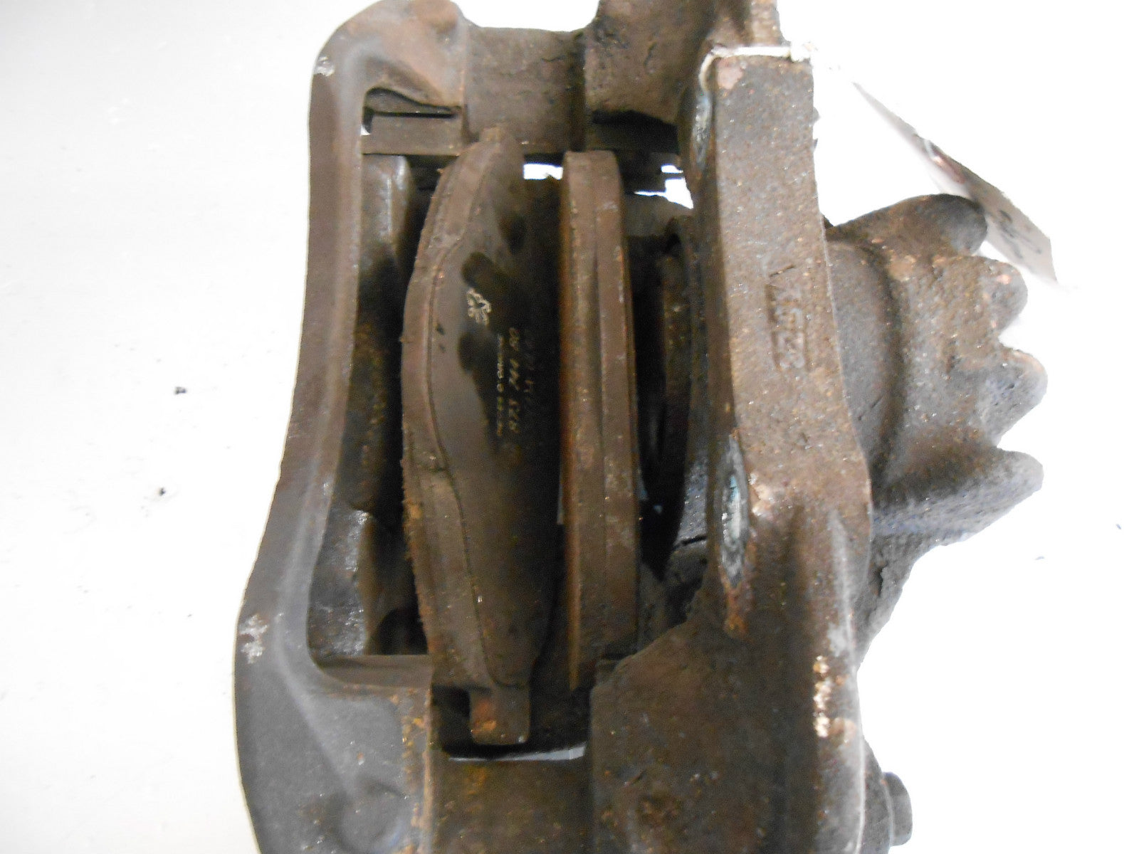 PEUGEOT 308 1.4 16V OSF DRIVERS SIDE FRONT BRAKE CALIPER CALLIPER & CARRIER