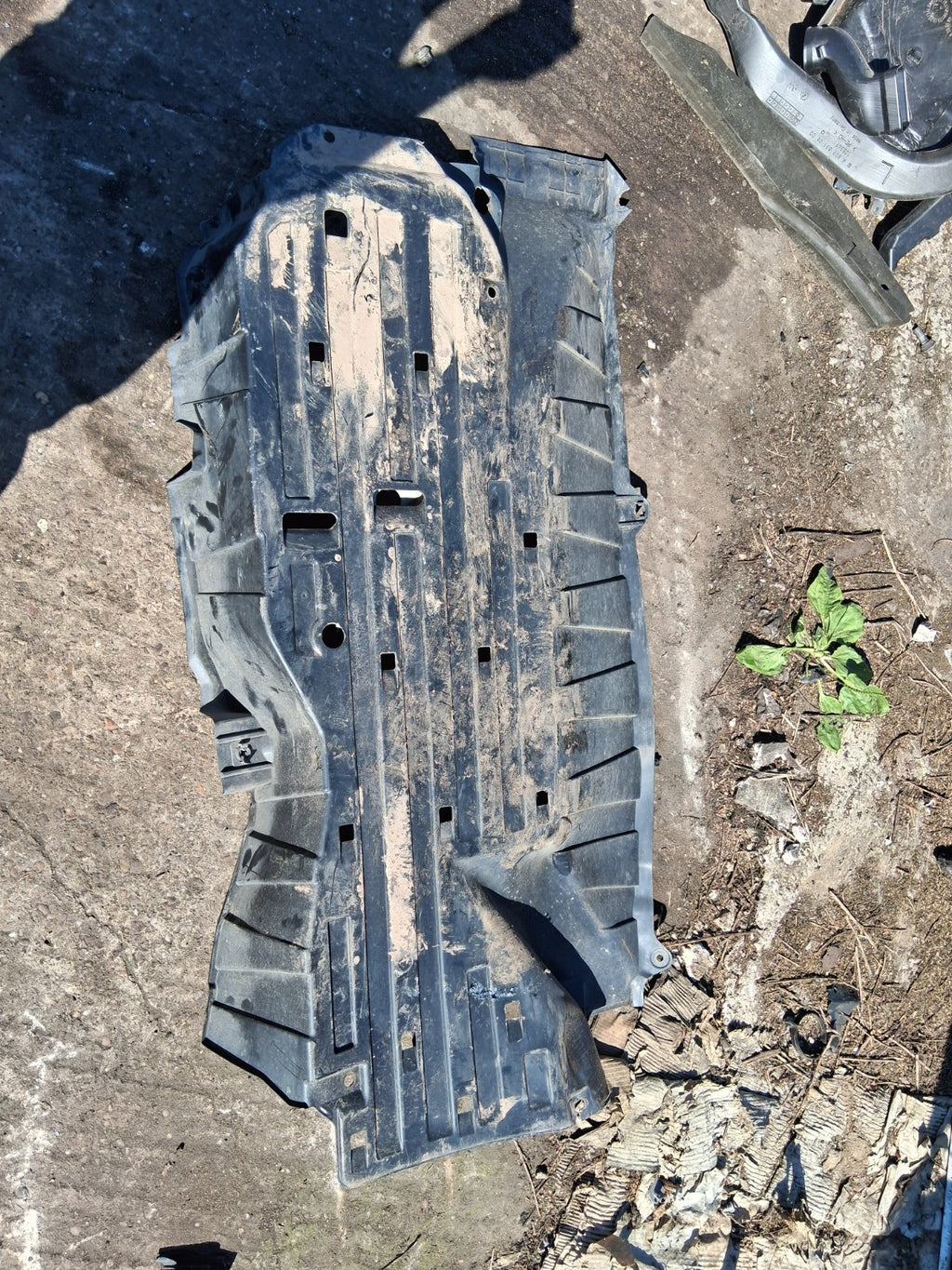 2021 MERCEDES BENZ W907 SPRINTER ENGINE UNDER TRAY
