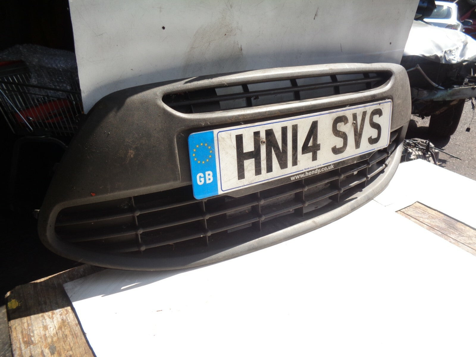 FORD KA MK2 2014 FRONT BUMPER LOWER GRILL 735437417