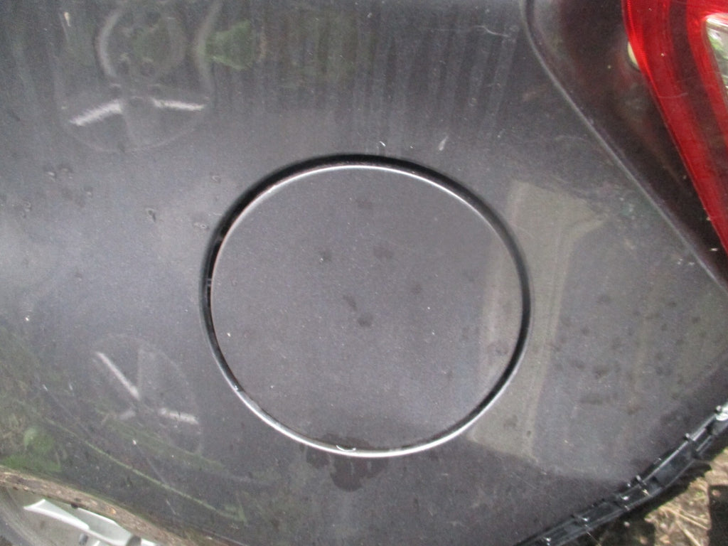 TOYOTA YARIS MK3 2018 FUEL FILLER FLAP MAGNETIC GREY METALLIC 1G3