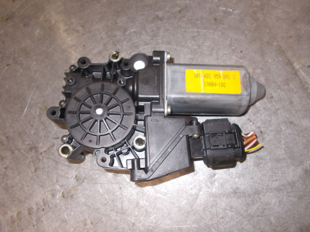 AUDI A8 1998 MK1 NSR PASSENGER SIDE REAR WINDOW REGULATOR 4D0959801G