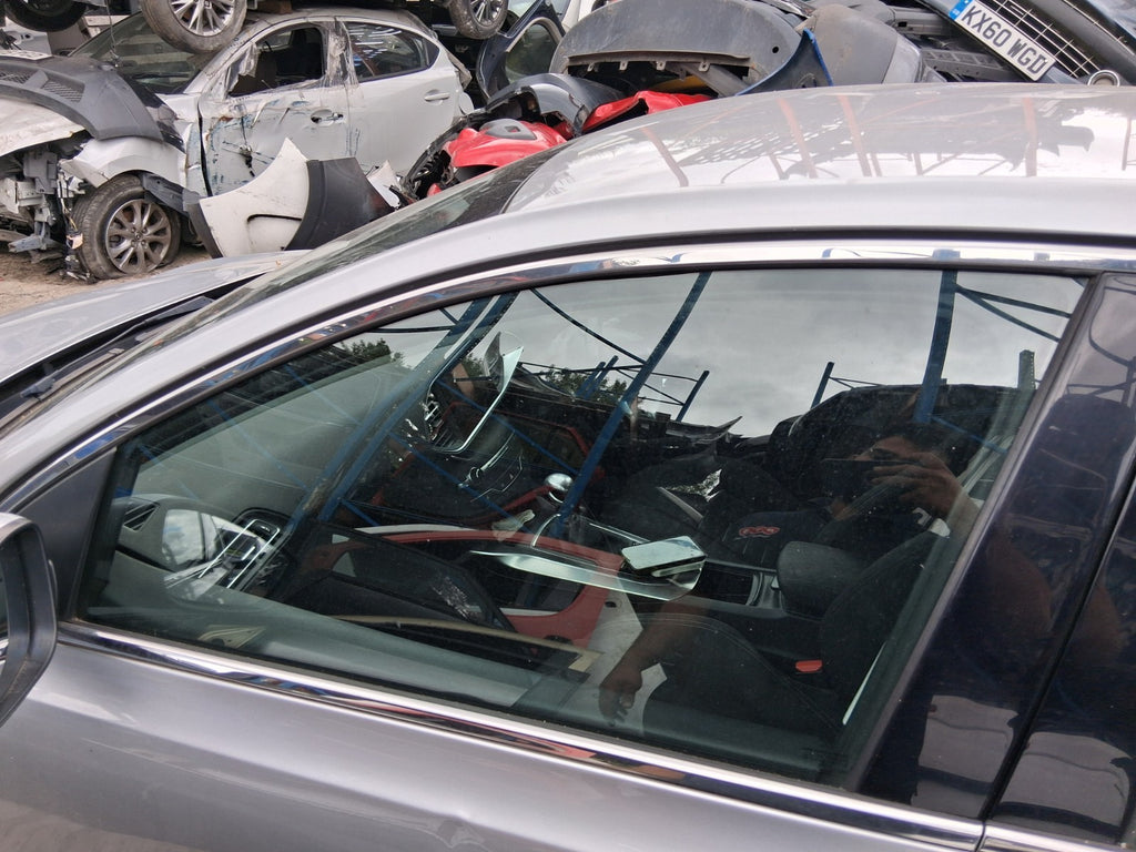 2014 PEUGEOT 308 MK2 NSF PASSENGER SIDE FRONT MAIN WINDOW GLASS