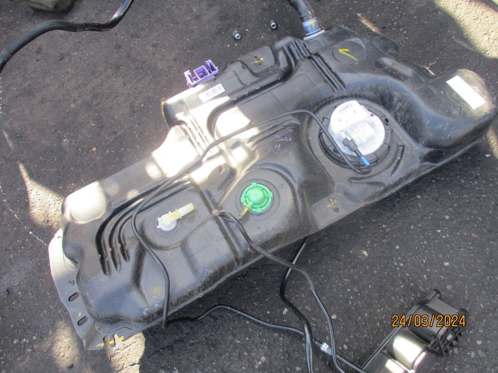 CITROEN C4 MK3 2022 1.2 PETROL FUEL TANK PUMP 9845925080