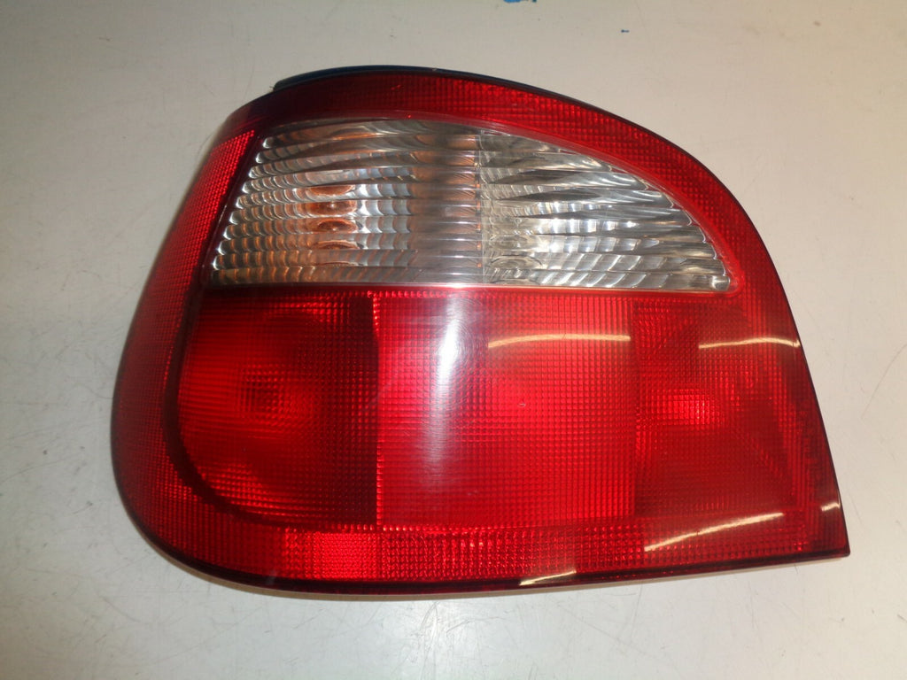 RENAULT MEGANE 2002 MK1 NS PASSENGER SIDE REAR TAIL LIGHT 7700428320