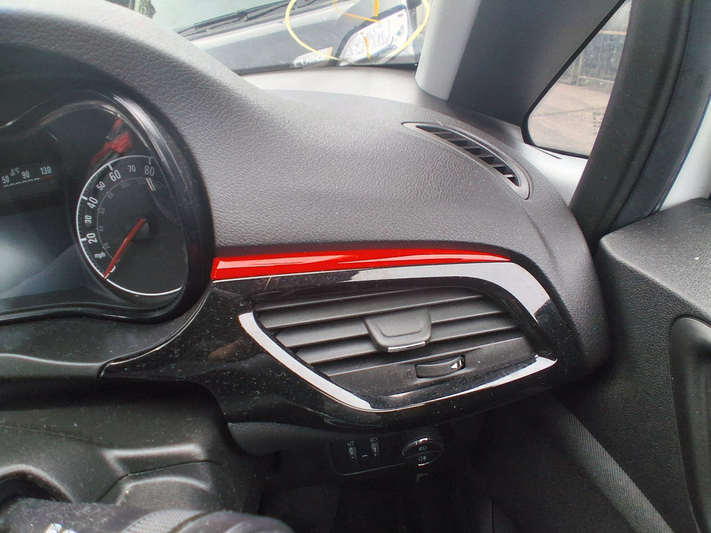 2019 VAUXHALL CORSA E OS DRIVER SIDE FRONT AIR VENT RED BLACK