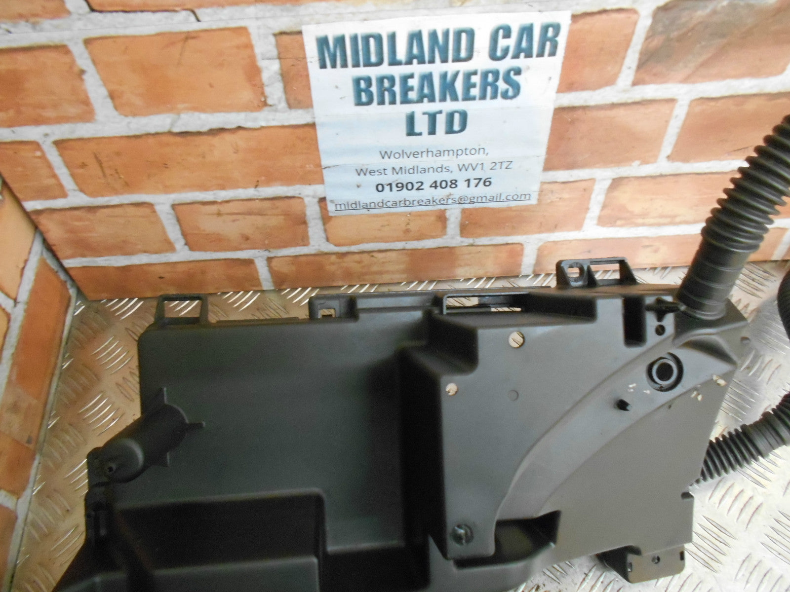 CITROEN C5 2005 FUSE BOX TRAY & LOOM COVER PIPE 9632653580