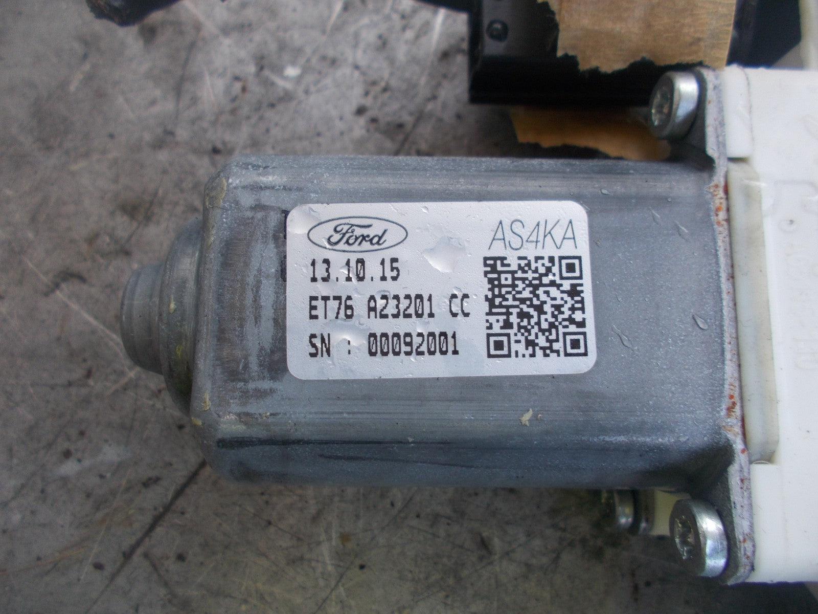 FORD TRANSIT COURIER 2014-2018 NS PASSENGER SIDE WINDOW REGULATOR ET76A23201CC