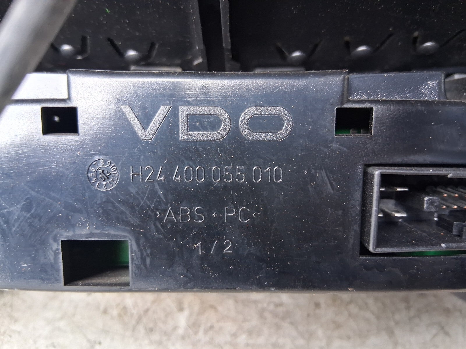 2004 MERCEDES E CLASS W211 AC HEATER CLIMATE CONTROL WITH AIR VENTS H24400055010
