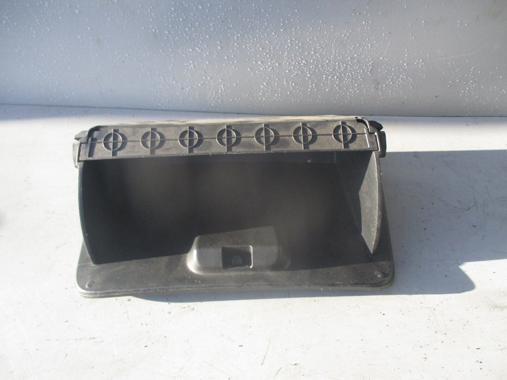 VAUXHALL VIVA 2016 5 DOOR GLOVE BOX COMPARTMENT