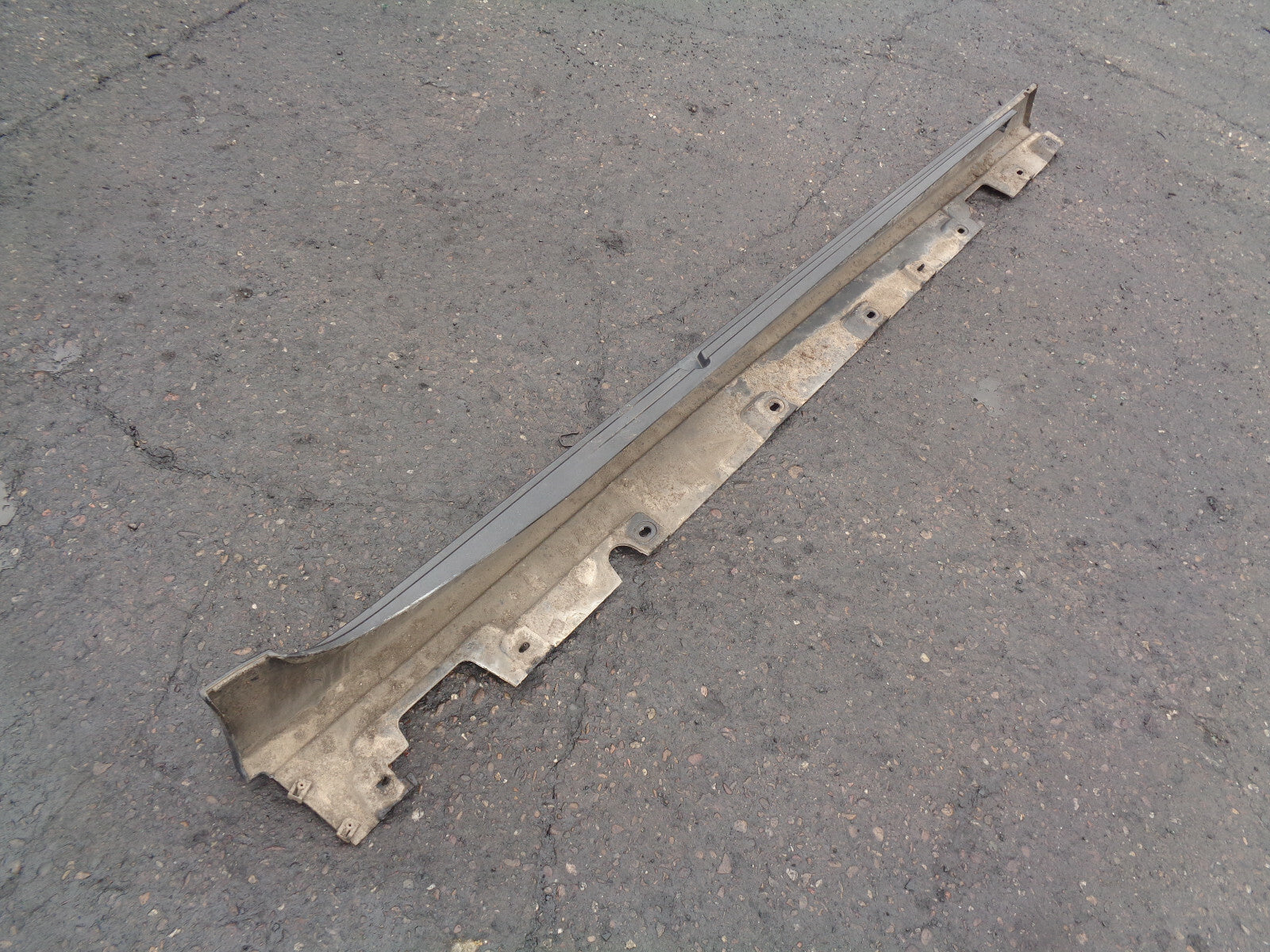 BMW 5 SERIES F10 2012 NS PASSENGER SIDE SKIRT BLACK 7237081