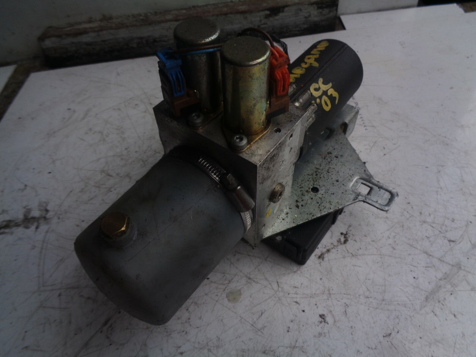RENAULT MEGANE MK2 CC 2005 ROOF CONTROL UNIT 8200149739