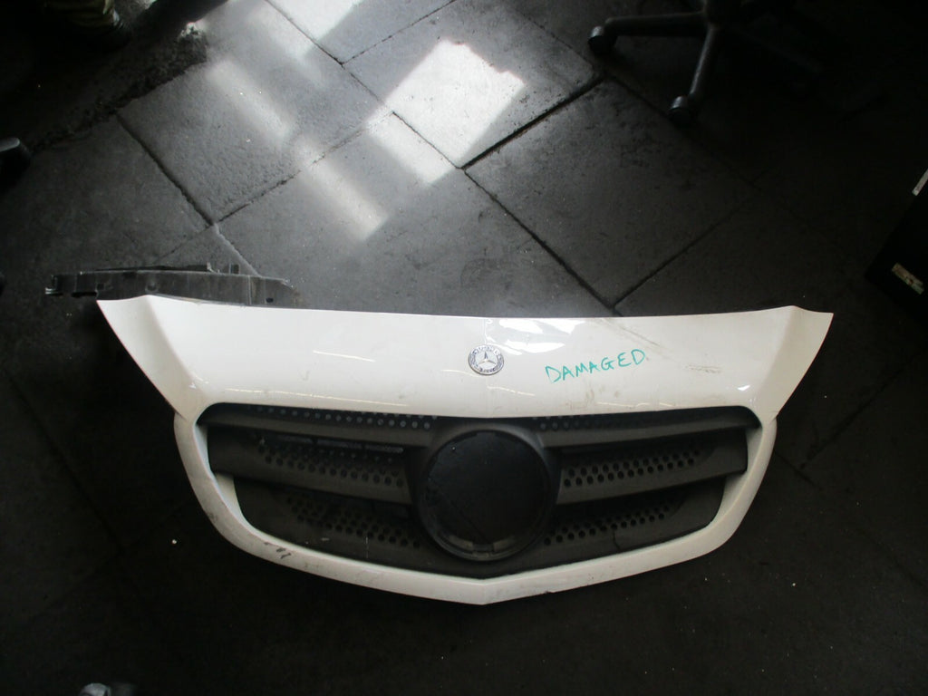 MERCEDES CITAN 2013 FRONT GRILLE WHITE GRILL