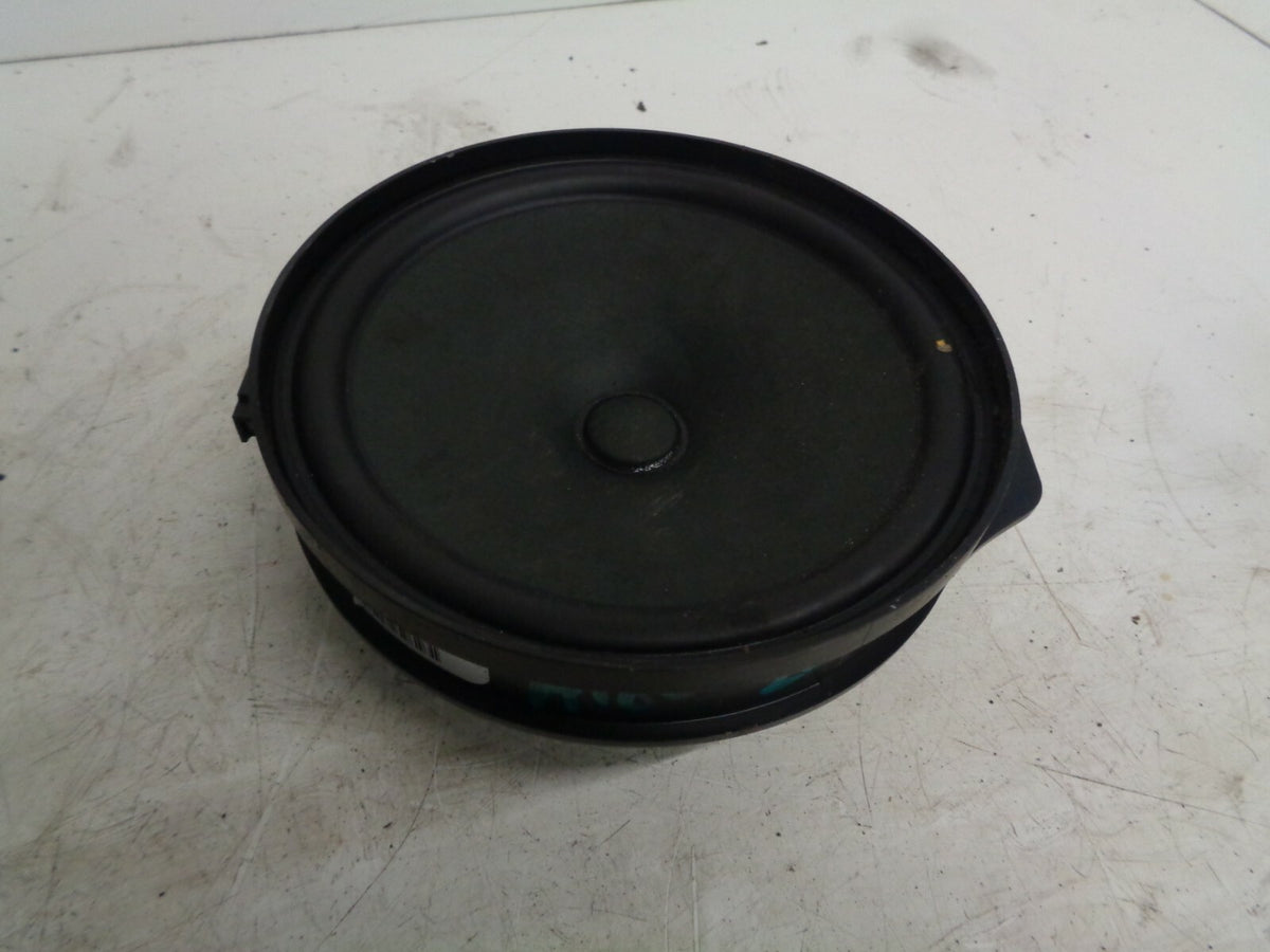 MERCEDES A CLASS A180 2017 W176 NSR PASSENGER SIDE REAR DOOR SPEAKER A2468200102