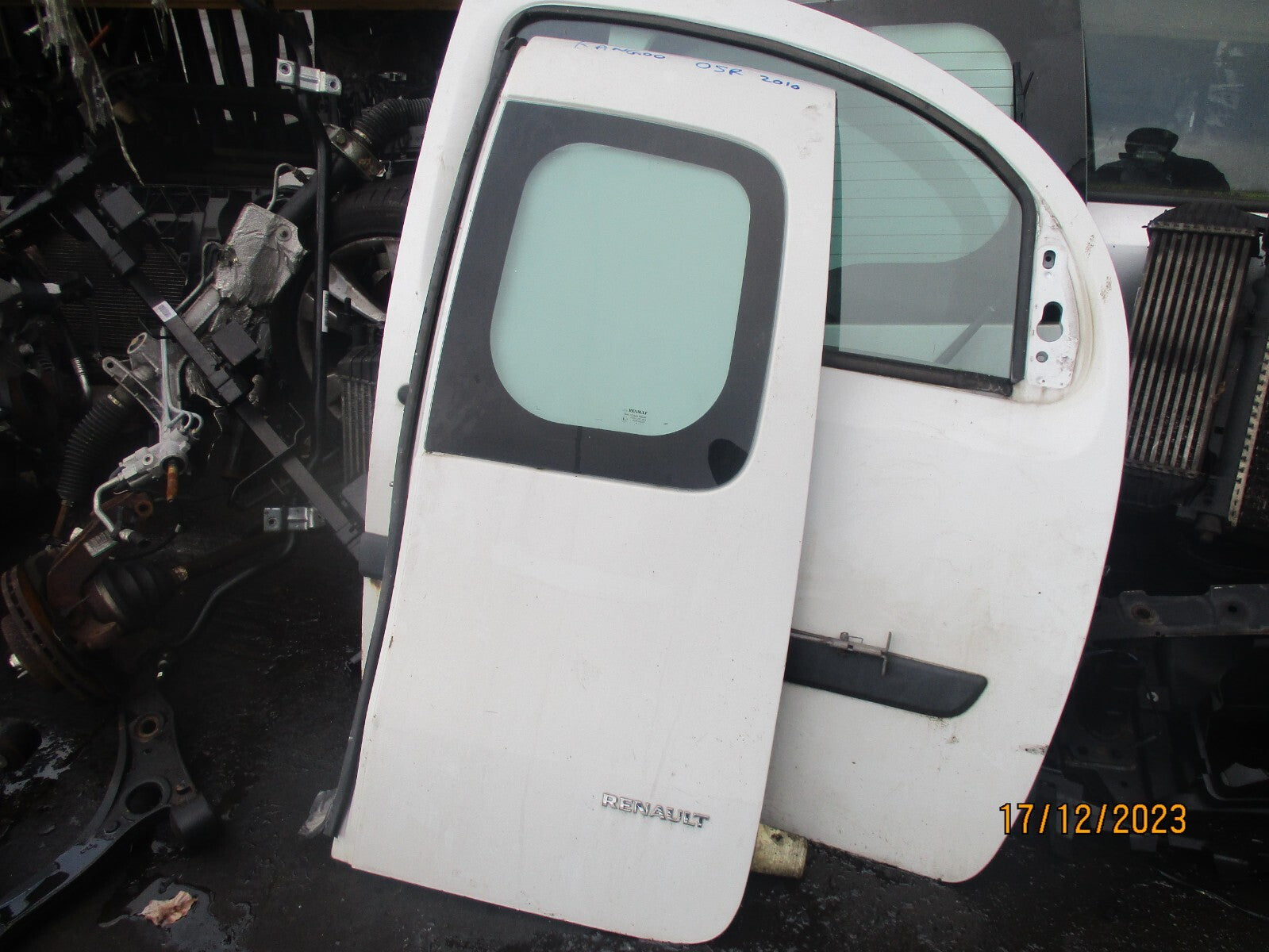 2010 RENAULT KANGOO MK2 OSR DRIVER SIDE REAR DOOR COMPLETE WITH GLASS WHITE