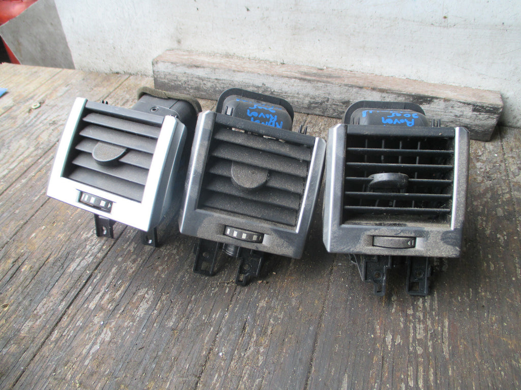 RANGE ROVER SPORT 2005 L320 DASHBOARD AIR VENTS