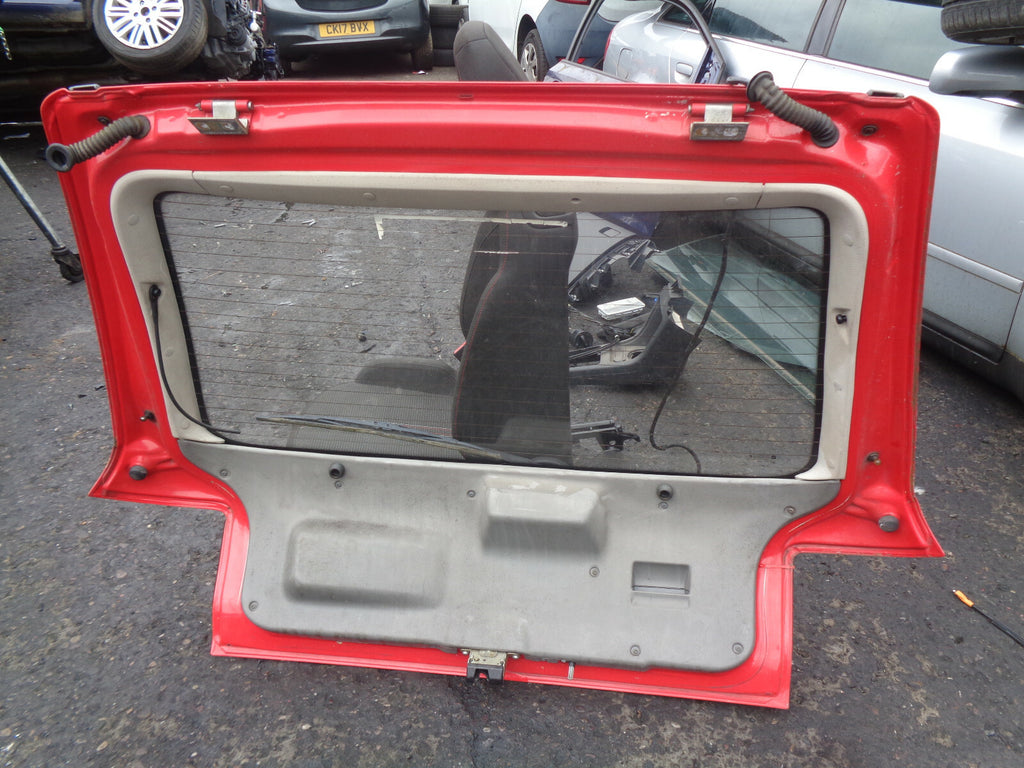 VAUXHALL ASTRA F MK3 1996 REAR COMPLETE BOOTLID TAILGATE SILVER RED