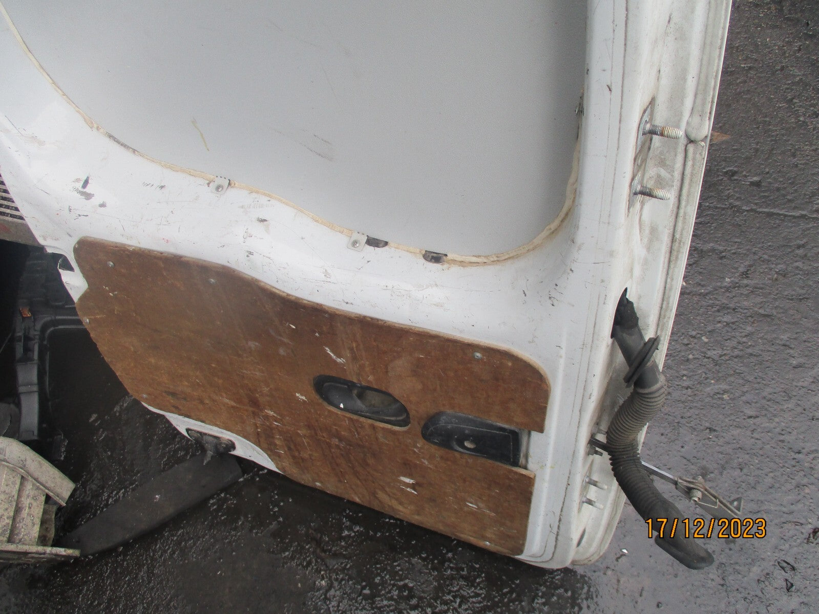 2010 RENAULT KANGOO MK2 NSR PASSENGER SIDE REAR DOOR COMPLETE WITH GLASS WHITE