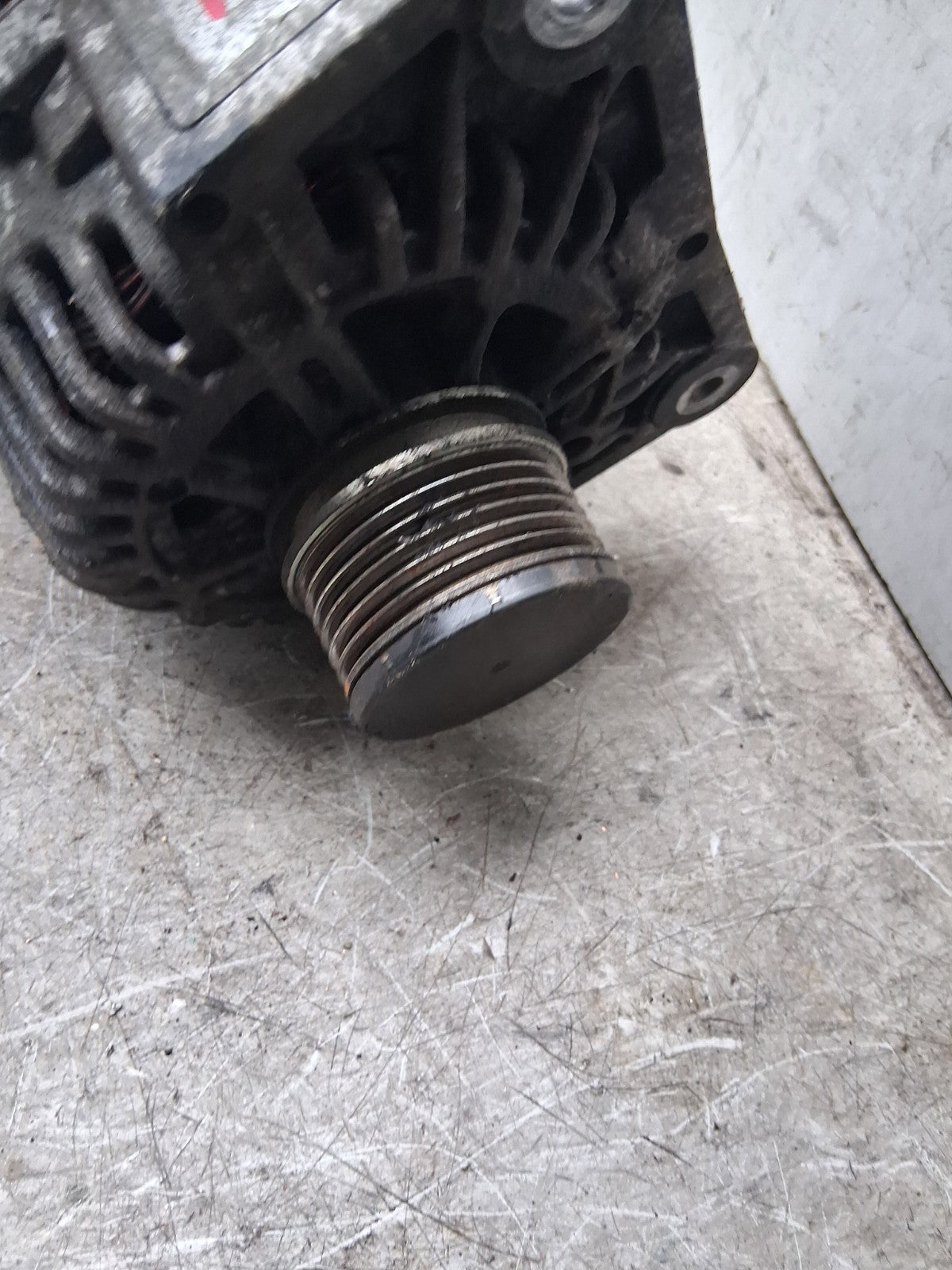 2005 RENAULT MEGANE MK2 1.5 DIESEL ALTERNATOR 8200386806