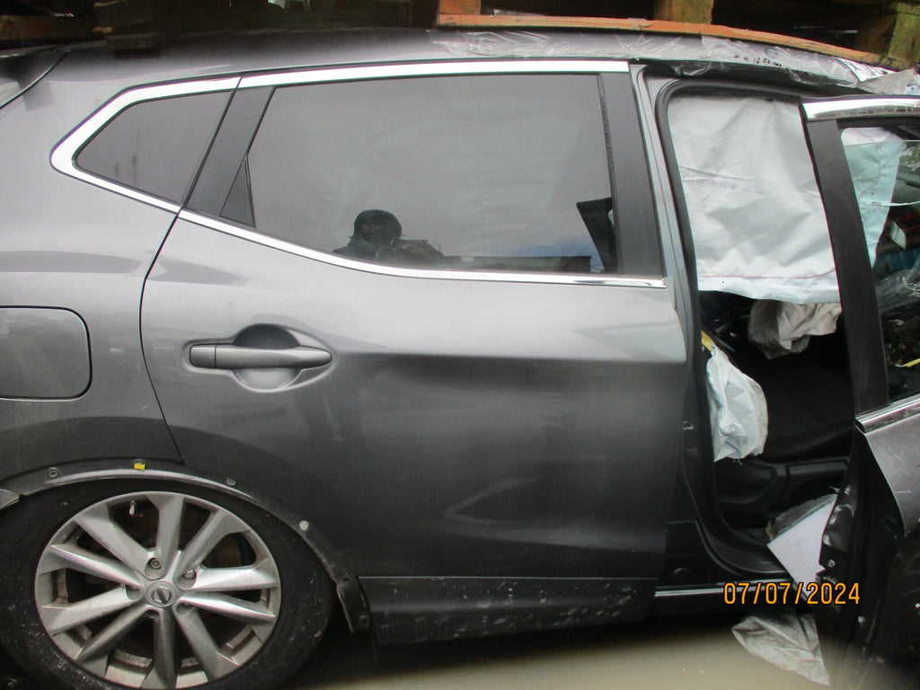 NISSAN QASHQAI J11 MK2 2014 OSR DRIVER SIDE REAR BARE DOOR GREY METALLIC KAD