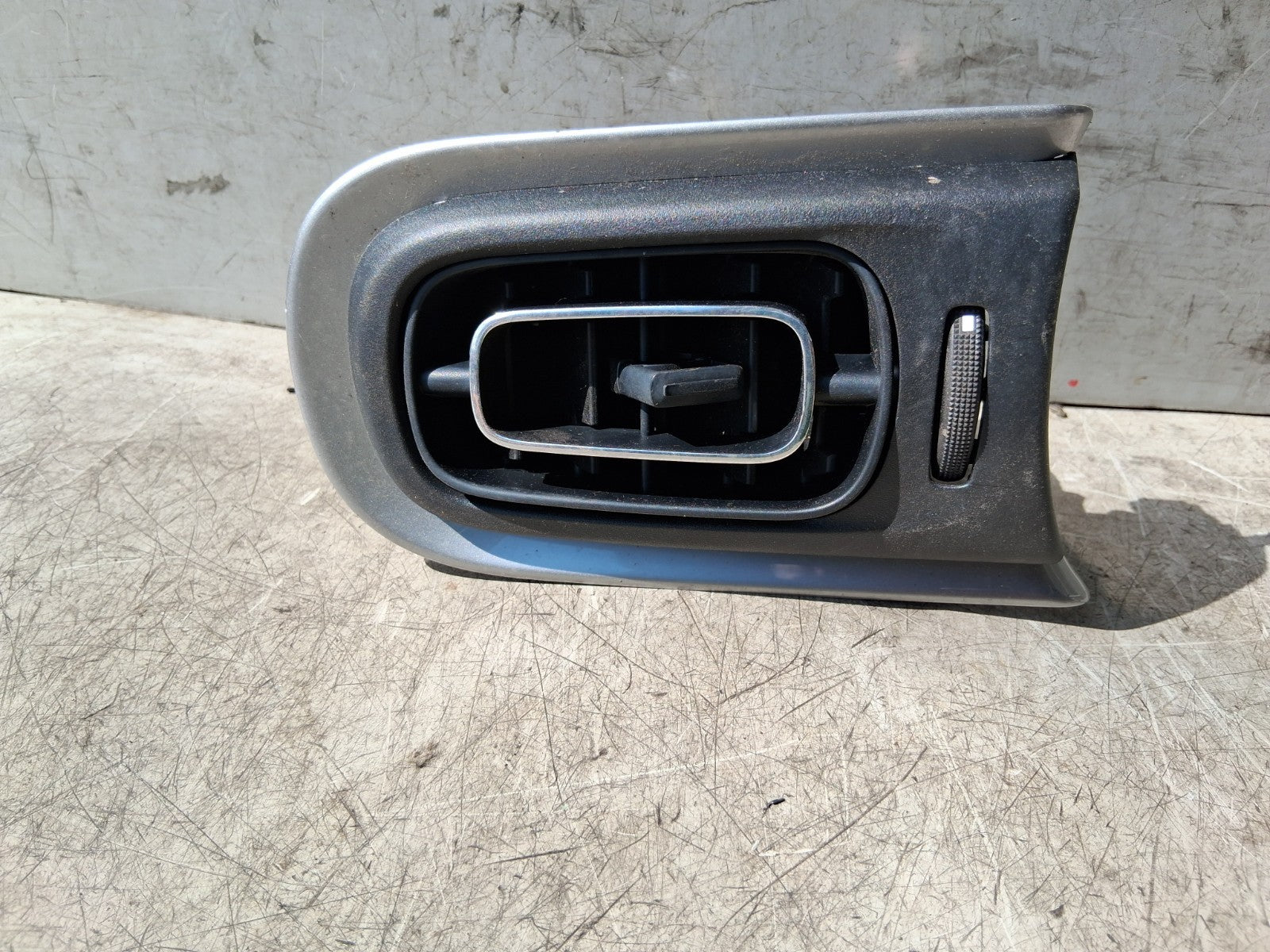 2021 CITROEN C3 MK3 OSF DRIVER SIDE FRONT RIGHT AIR VENT 98162210ZD