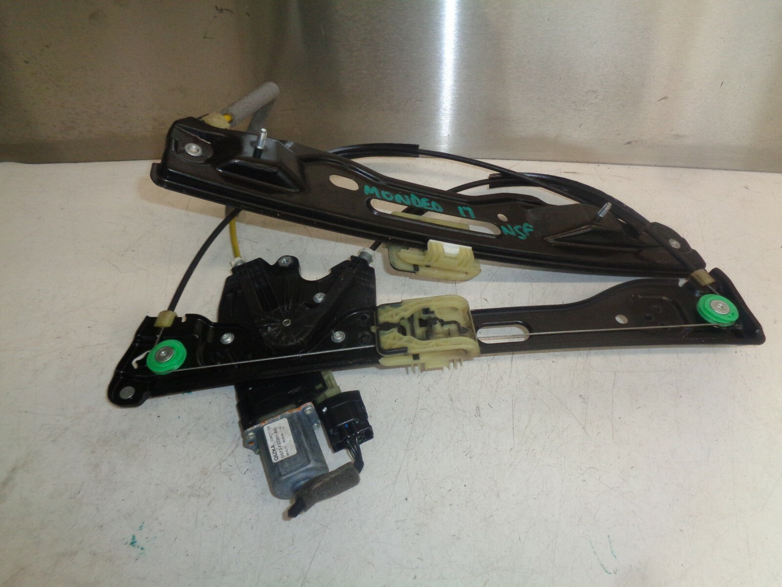 FORD MONDEO MK5 2017 NSF PASSENGER FRONT WINDOW MOTOR REGULATOR DS73F23201BG