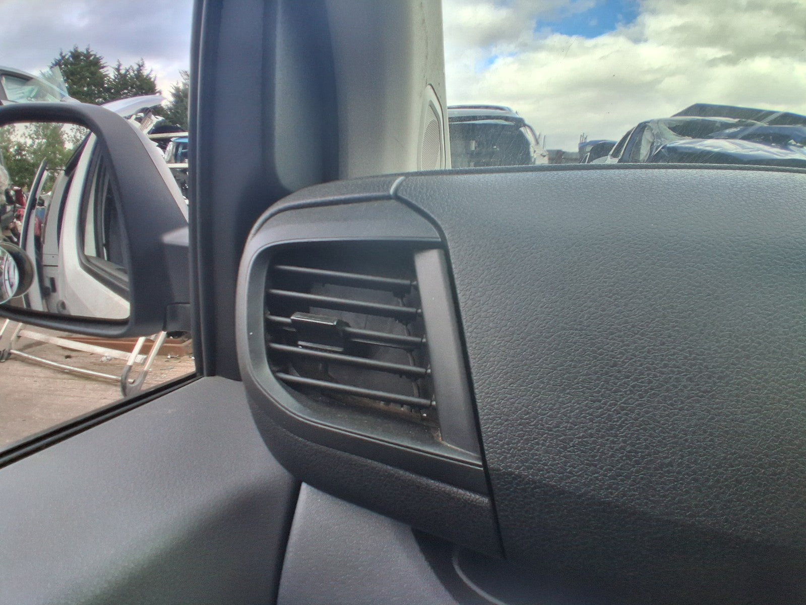 2019 CITROEN DISPATCH VIVARO MK3 NS PASSENGER SIDE FRONT AIR VENT