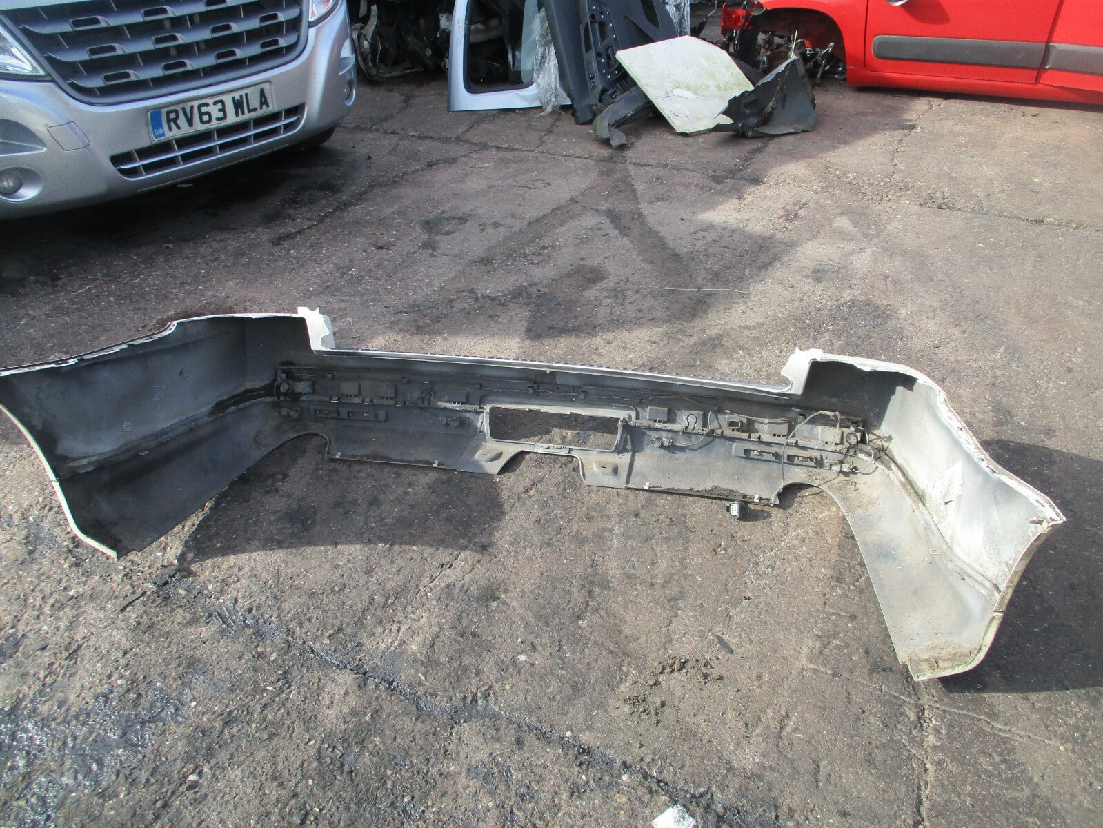 2009 RANGE ROVER SPORT l320 FACELIFT REAR BUMPER ALASKA WHITE LRC 909