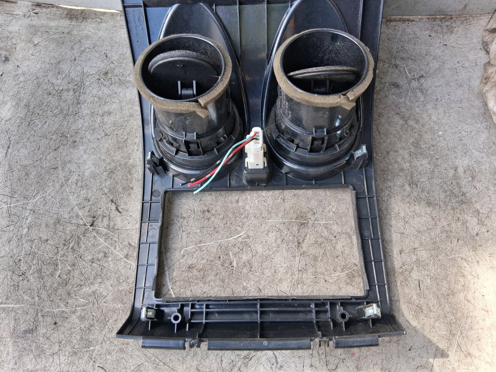 NISSAN QASHQAI J10 2012 CENTRE DASHBOARD AIR VENTS WITH RADIO TRIM P10381A77100