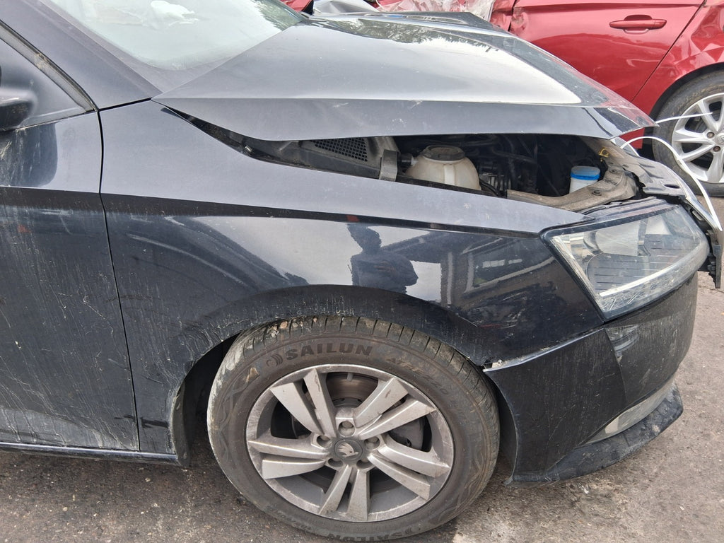 2020 SKODA FABIA MK3 NJ HATCHBACK OSF DRIVER SIDE FRONT RIGHT WING PANEL BLACK