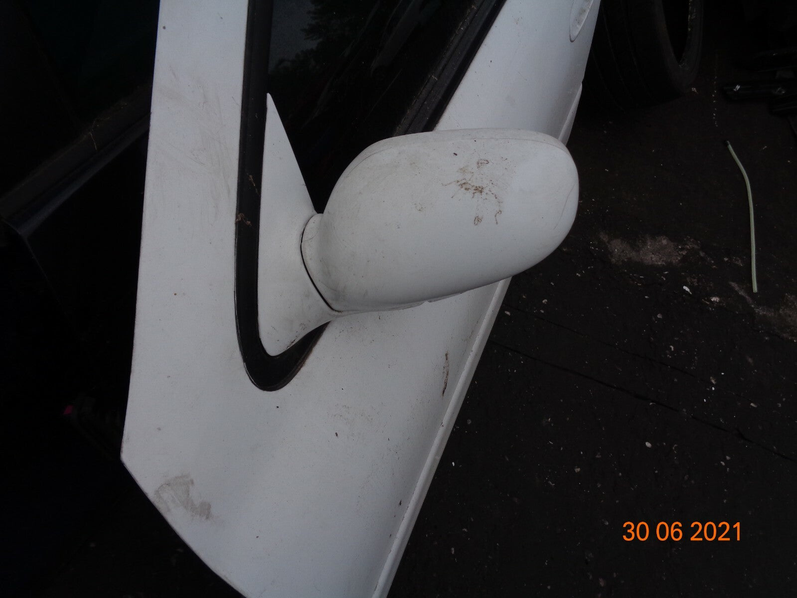 LEXUS GS 300 GS300 2000 NSF PASSENGER SIDE FRONT DOOR GLASS WING MIRROR WHITE