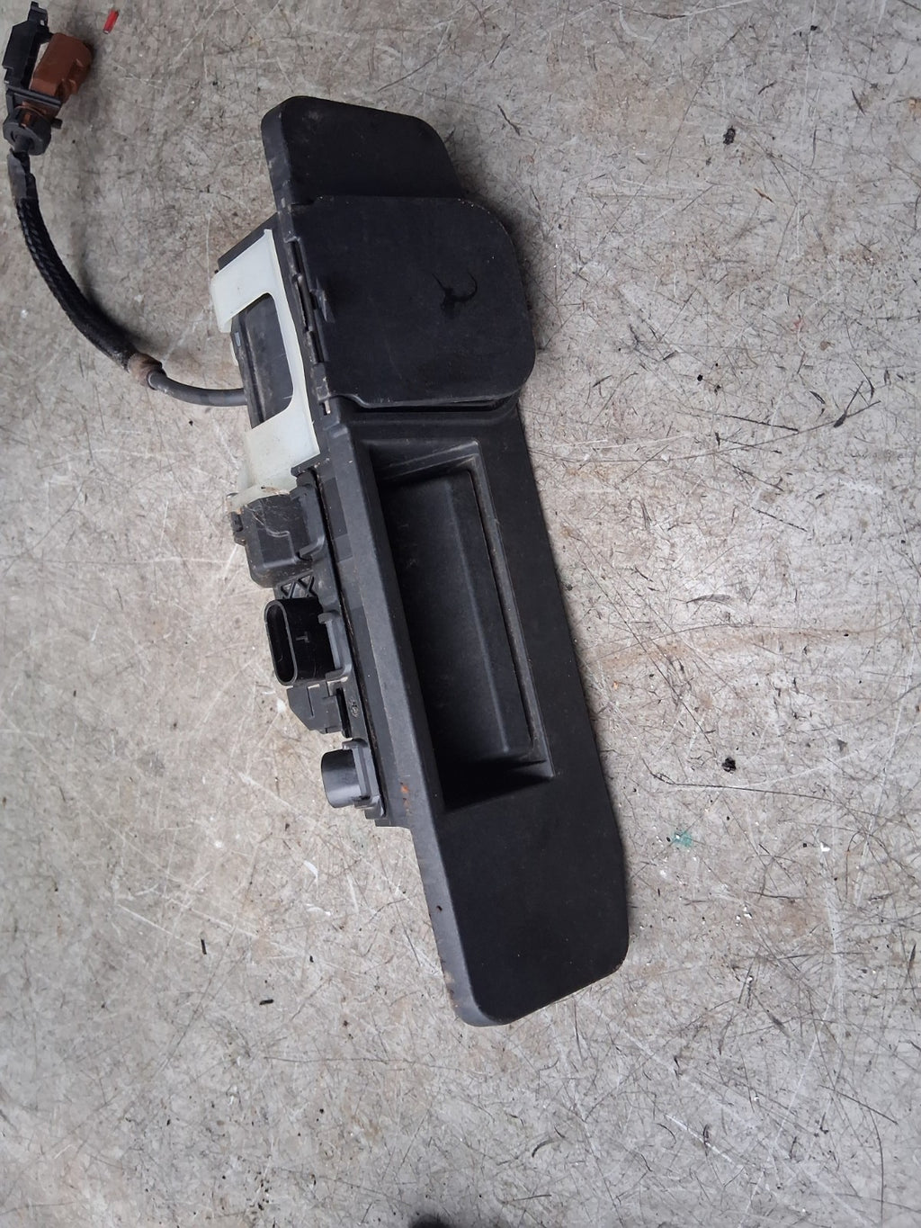 2025 MERCEDES BENZ GLA H247 REAR TAILGATE RELEASE HANDLE WITH CAMERA A0997503500