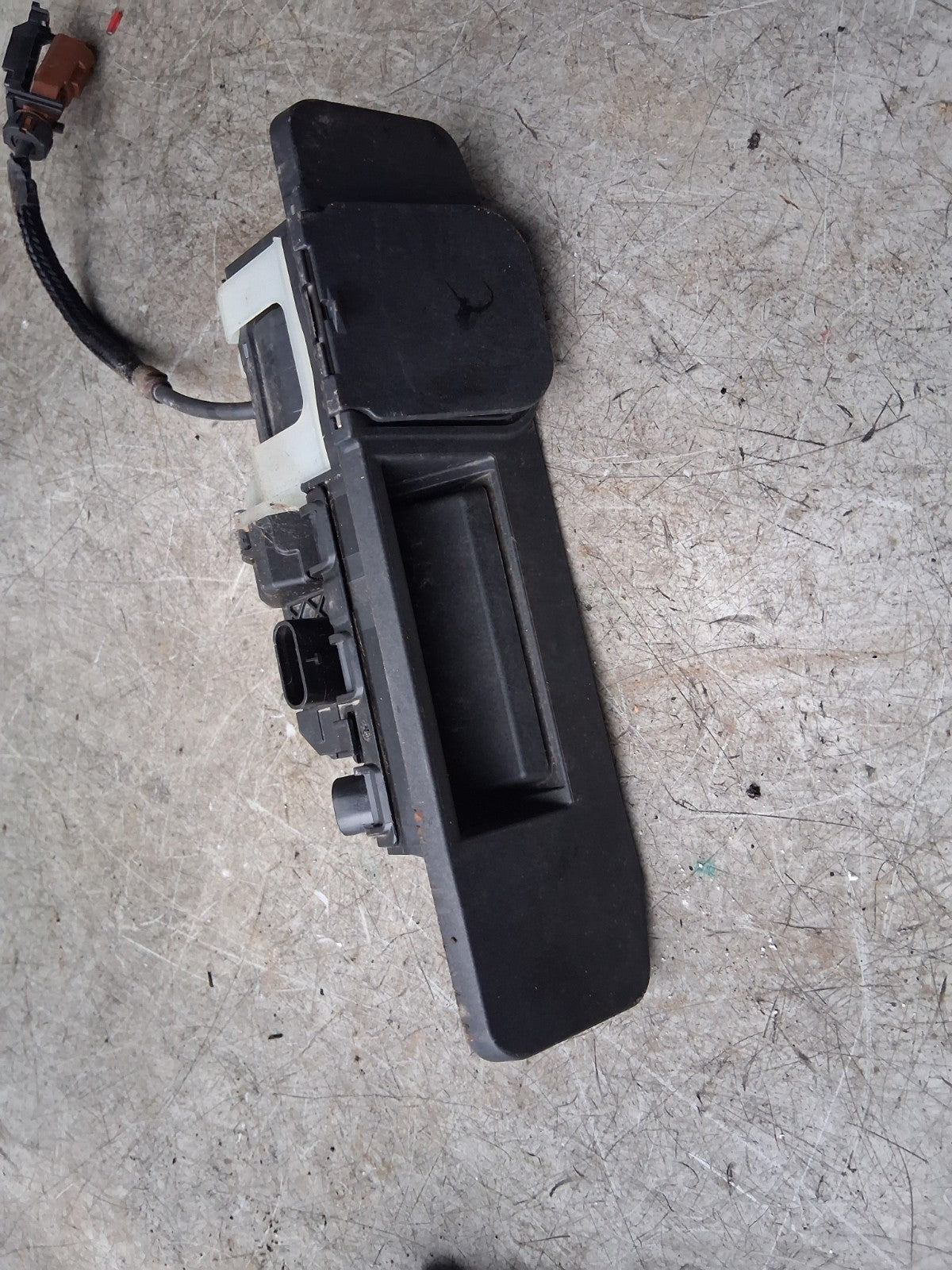 2025 MERCEDES BENZ GLA H247 REAR TAILGATE RELEASE HANDLE WITH CAMERA A0997503500