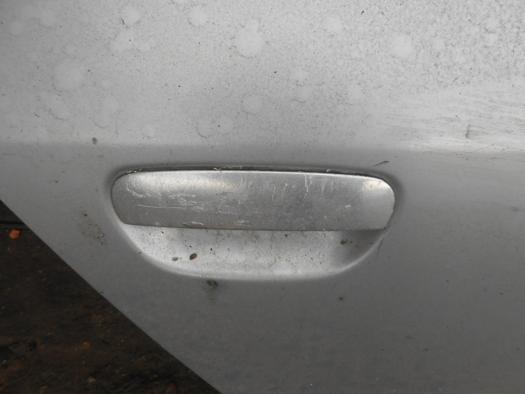 AUDI A6 C5 4B (MK2) SALOON 2000 OSR DRIVER SIDE REAR DOOR COMPLETE SILVER