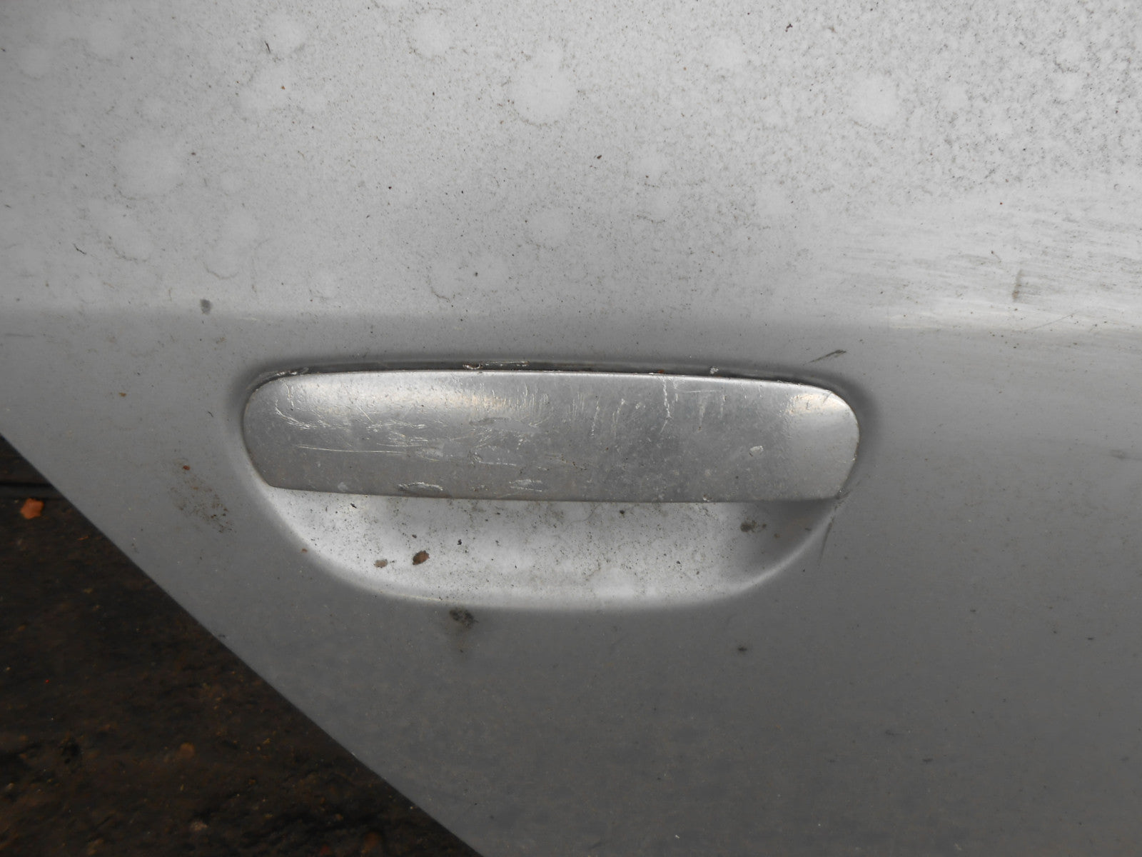 AUDI A6 C5 4B (MK2) SALOON 2000 OSR DRIVER SIDE REAR DOOR COMPLETE SILVER
