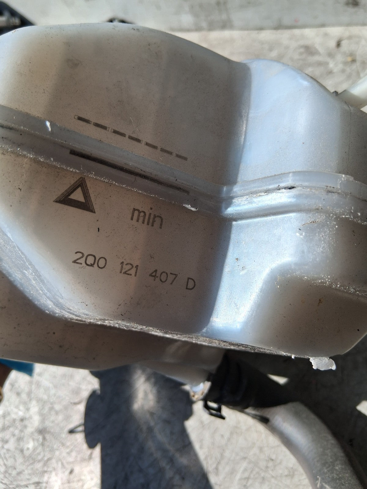 2021 SKODA SCALA COOLANT WATER EXPANSION TANK RESERVOIR 2Q0121407D