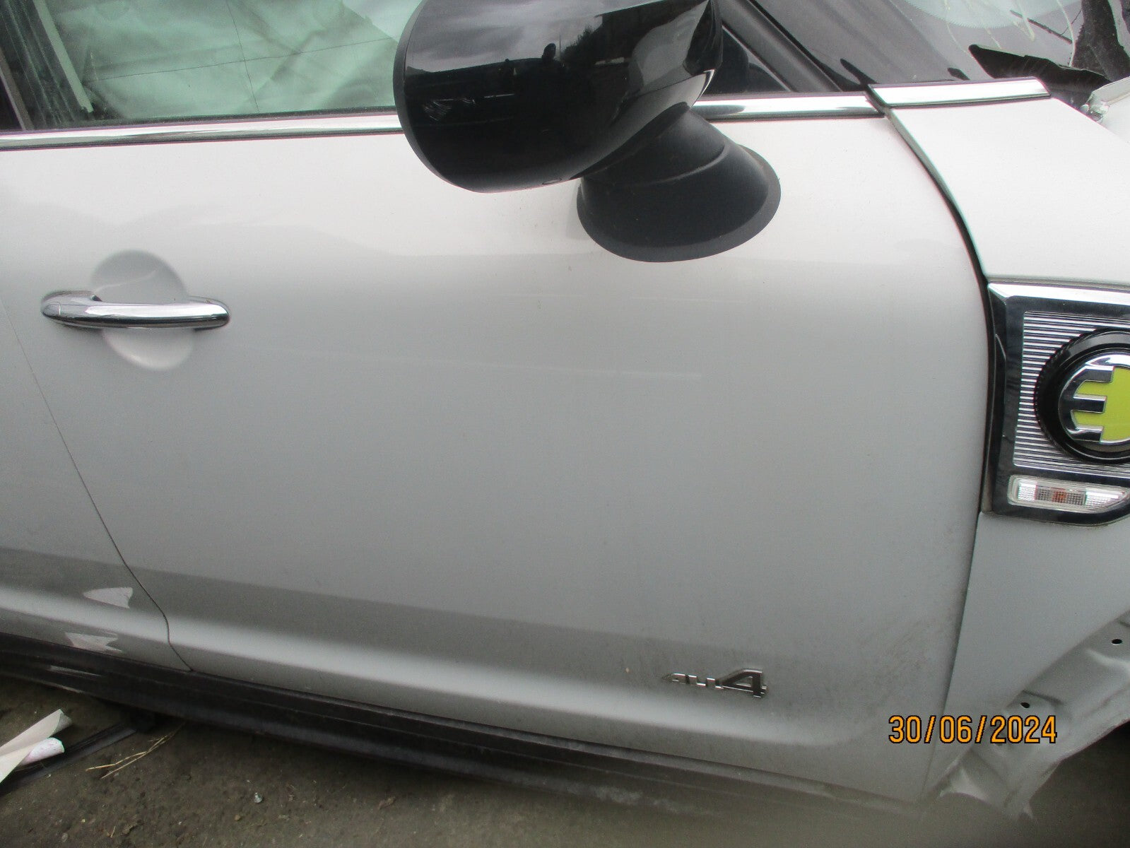 BMW MINI COUNTRYMAN F60 2021 OS DRIVER SIDE FRONT BARE DOOR WHITE SILVER A62