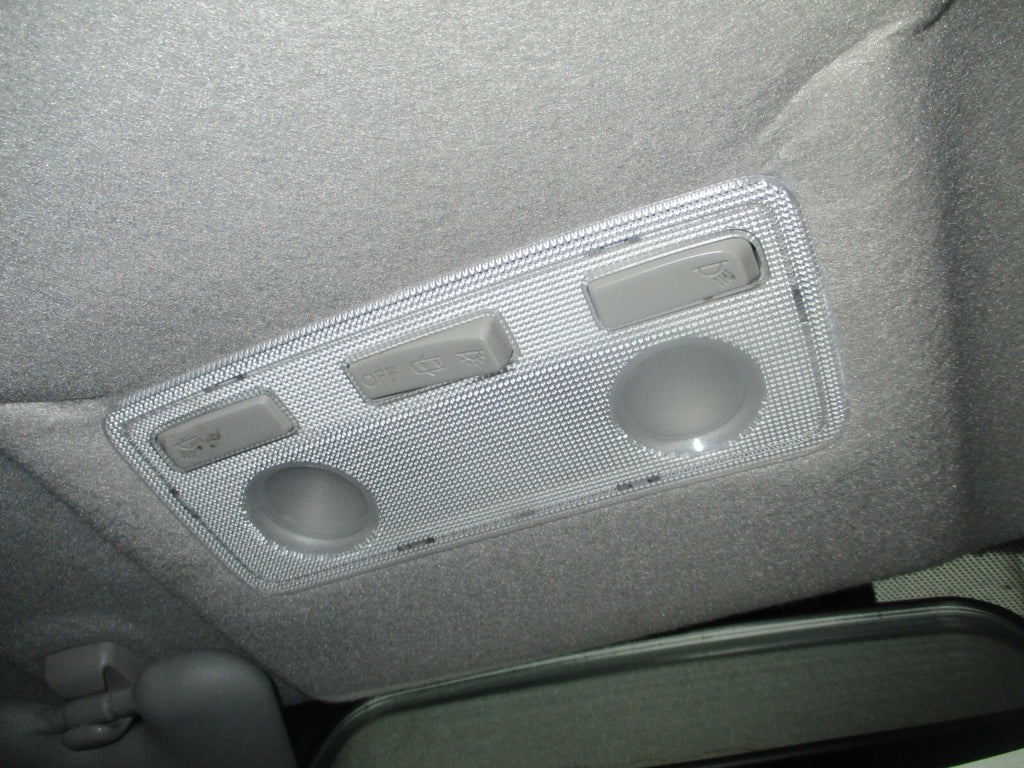 TOYOTA YARIS MK3 2018 FRONT INTERIOR ROOF READING LIGHT