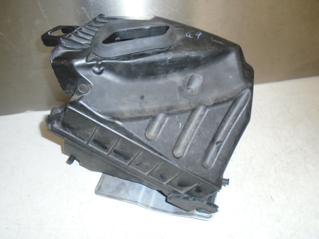 AUDI A4 B7 8E (MK3) 2.0 TDI (BRE) AIR INTAKE FILTER BOX 03G133853B